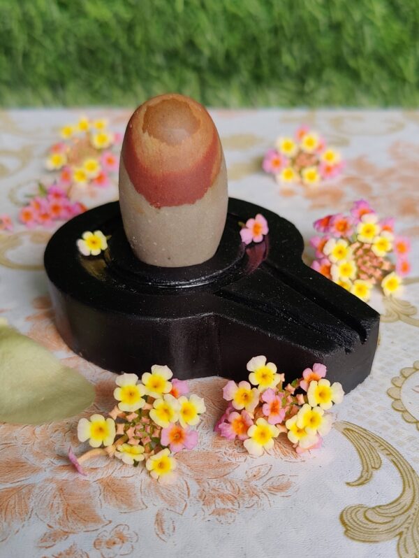 Small Narmada Shivling & Narmada Stone Yoni Base Foe Home Temple Pooja - Image 3