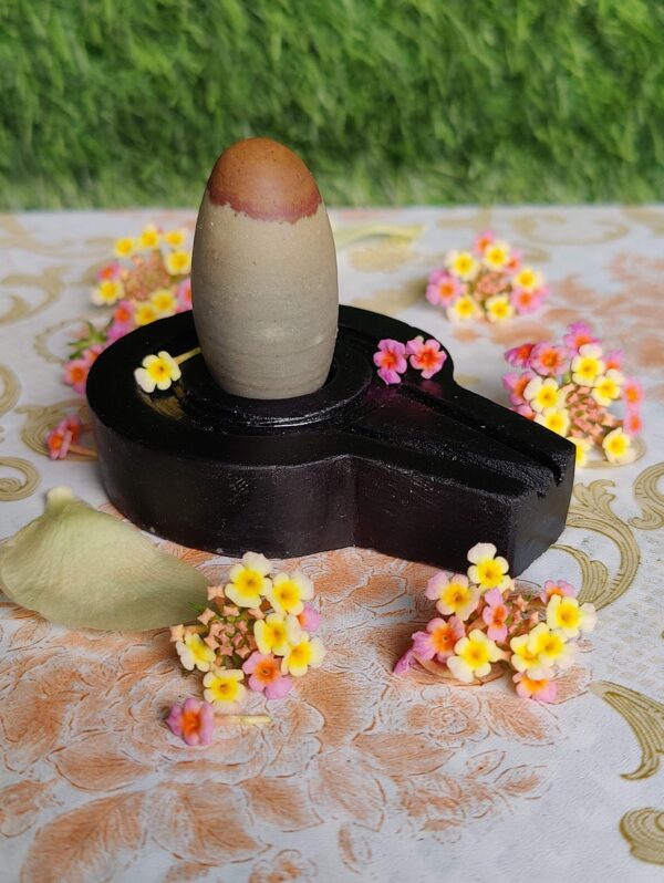 Mahakal Narmadeshwar Shivling - Image 5