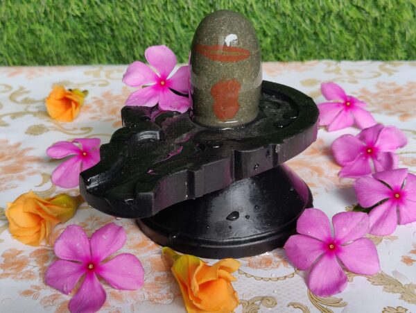 Original Tilak Narmada Stone Shivling - Image 3