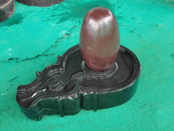 Madhu Color Narmada River Shivling / Maa Rewa Khand Shivling - Image 6