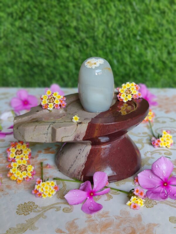 Amarnath Narmadeshwar Shivling With Jaladhari Base - Image 2