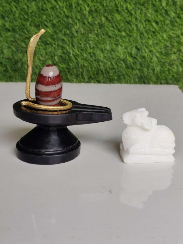 Narmadeshwar Shivling With Nandi