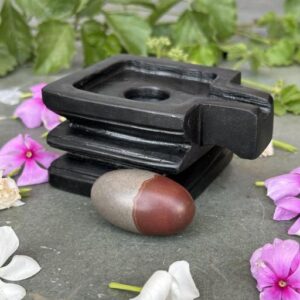 Natural Origanal Narmada Stone Bana Narmadeshewar Shivling Chokor Jaladhari Energetic Stone Powered Of Lord Shiva Size 2 X 4