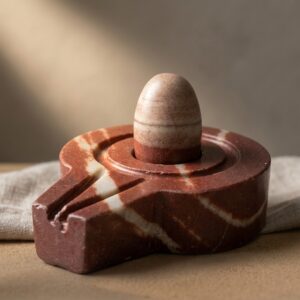 Original Swayambhu 1 5 Inch Narmadeshwar Shivling With 3 Inch Jaladhari For Home Puja
